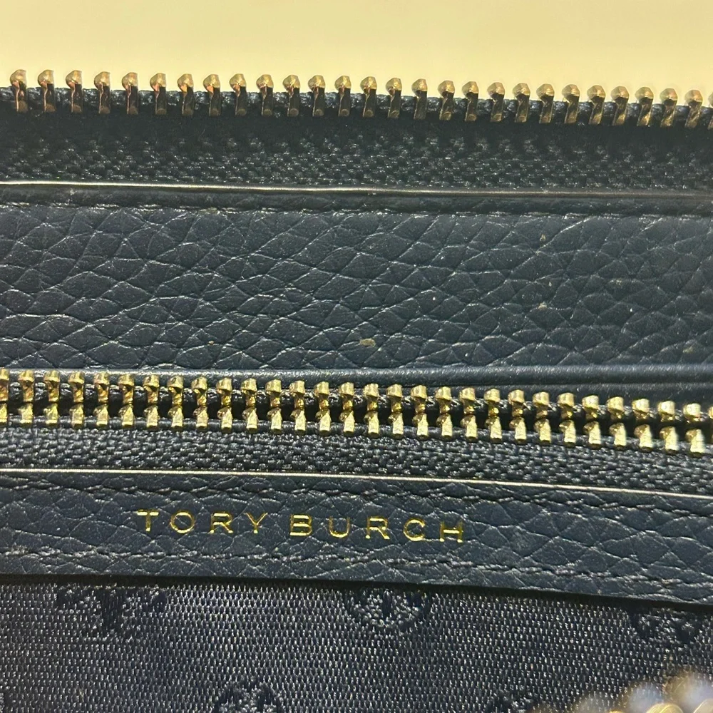 Tory Burch Carter smartphone wallet wristlet large wallet